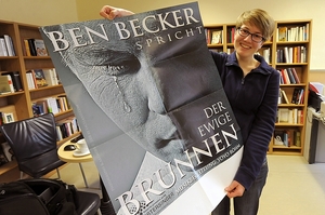 Lissi Reske präsentiert einen der Höhepunkte der Frühlingslese 2014: Ben Becker ist im Theater Erfurt zu erleben. Foto: Holger John