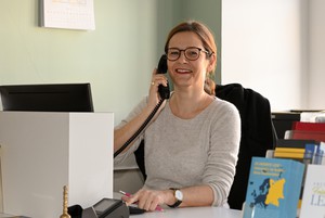 Unsere Mitarbeiter stehen wie Katja Kemnitz für telefonische Nachfragen gern zur Verfügung. 