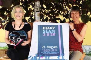 Sophie Kirchner und Monika Rettig freuen sich auf den 6. Thüringer Diary Slam